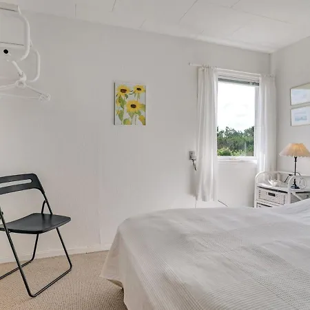 Tayanita - 750m From The Sea In Nw Jutland By Interhome *
