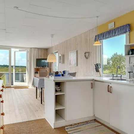 Tayanita - 750m From The Sea By Interhome
